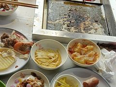-新艺自助美食城(中山路店)