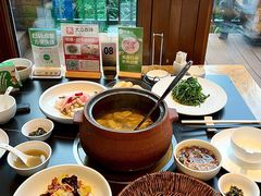 -黔蘑菇四季餐厅(观山湖店)