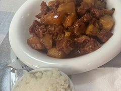 土豆烧牛腩-华春餐馆(鱼山路店)