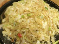铁板包菜粉条-有家驴肉黄面(敦煌店)
