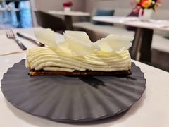 -潮一不贰·法式甜品·生日蛋糕·西式简餐(外滩店)