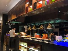 自助取餐区-源·咖啡自助餐厅·海鲜·烧烤·三文鱼(海口华彩洲际酒店)