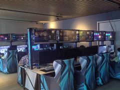 -涨巢·潮玩水疗局