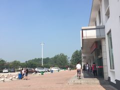 -四方湖服务区·停车场