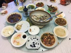 -天乐农家鱼头王(天目湖店)