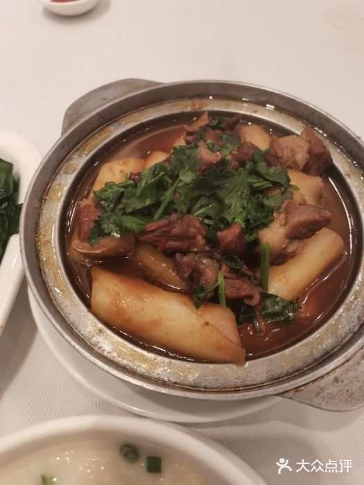 君德澜酒家·创意粤菜(金山谷店)牛腩河粉图片