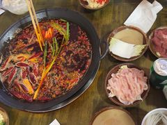 -黄潇洒老火锅(九眼桥宏济巷店)