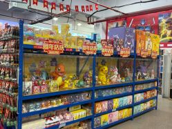 -逝水玩具折扣店