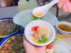 -官塘陈记鱼生·潮汕砂锅粥·牛肉火锅(潮枫路总店)