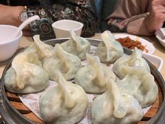 渔村三鲜包-小船渔村•大连菜•大连焖鱼(黄河路店)