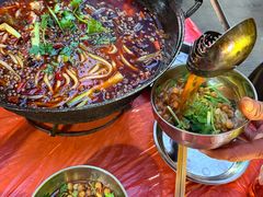-鸿顺老铁锅美蛙鱼府(解放碑店)