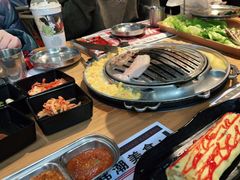 -青瓦炭韩潮烤肉(花园道店)