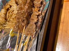 羊肉串-路边摊小炉子烧烤