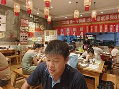 -佬缸炮江湖川菜(玉林店)
