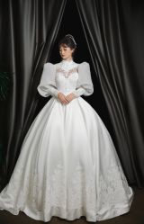-洋洋婚纱品牌集合店