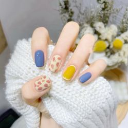 -悦指间美甲美睫