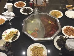-重庆德庄火锅(体育中心店)