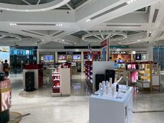 -日上免税店(三径路t3店)