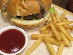 祖母超级至尊汉堡-G+KITCHEN(龙湖狮山天街店)