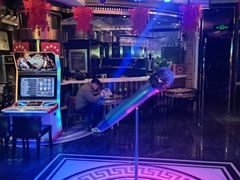 -GAGA主题量贩式KTV平价店(工大店)