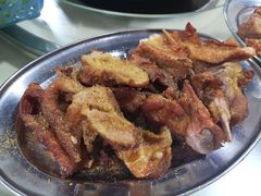 炸羊排-美兰春记食店·龙舌坡红烧牛肉