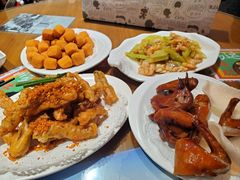 -肥仔文澳门猪骨煲(南京西路店)