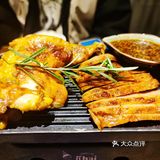 杭州最火的泰国菜❗人均排队2小时[流泪]