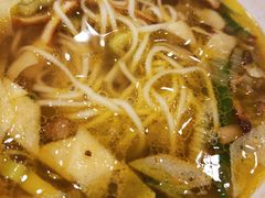 -乡党臊子面(丰庆公园店)