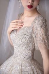 -Lady  Jane高端婚纱礼服馆