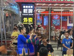 -刘姐啤酒鱼民族演艺餐厅(西街总店)