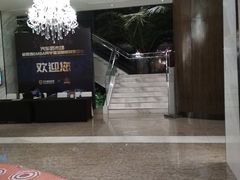 -上海虹桥西郊假日酒店