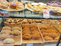 -Bread Talk 面包新语(荟聚店)