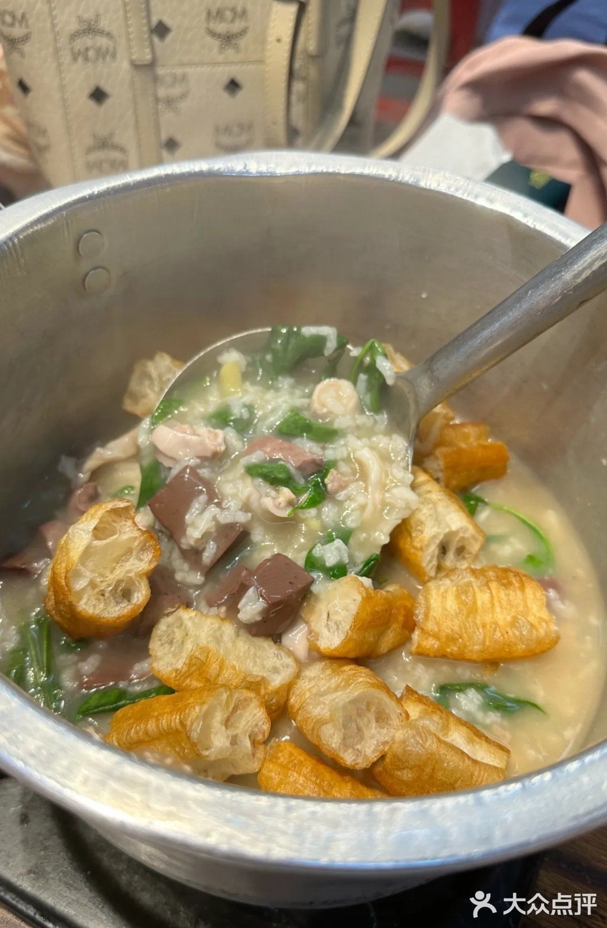 今晚的美食探店之旅