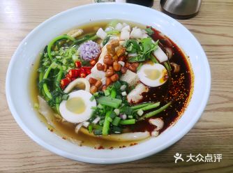 清真东部一酸半辣纯手工酸辣粉