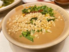 -老牌坊云南鱼豆花火锅(哈西万达店)