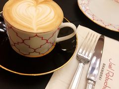 -Salon de The de Joel Robuchon(外滩18号店)