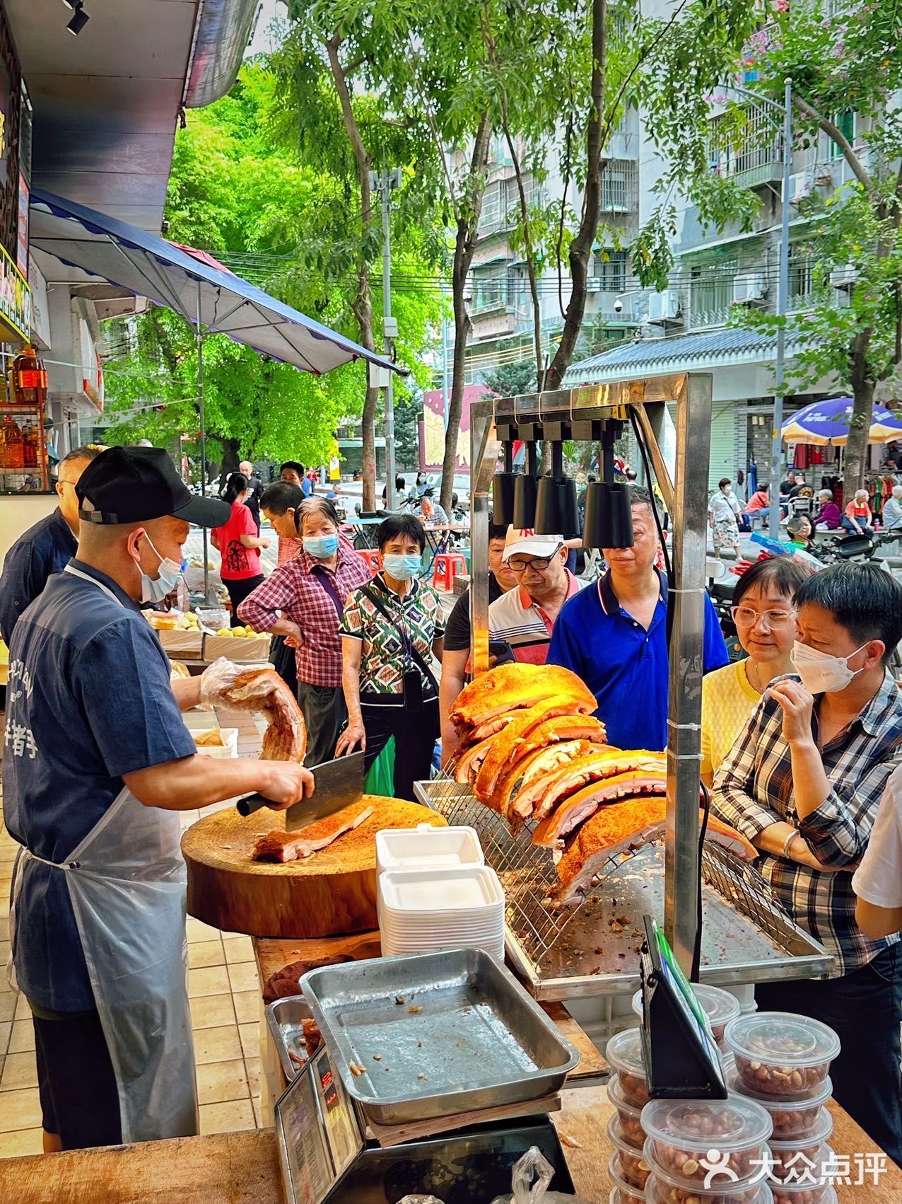 销魂脆皮烧肉｜手撕猪手每日排长龙烧腊店推荐