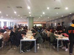 大堂-浦东图书馆读者餐厅
