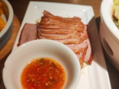 -新白鹿餐厅(滨江银泰店)