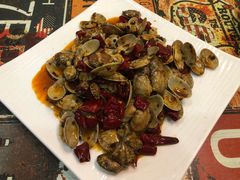 -扒虾小妹儿麻辣海鲜(宏图街店)