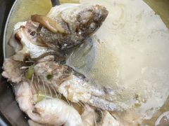 -土砂锅生态山庄·非遗砂锅雅鱼