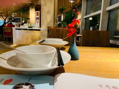 -蜜桃餐厅·伴山(湖滨商业街店)