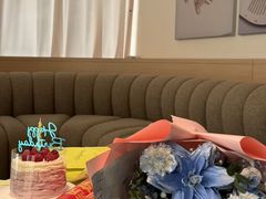 -上海伟杰·捷豹路虎4S店(闵行店)