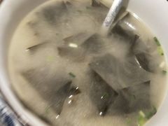 -聚鑫朋酸菜肥肠(文艺路口店)