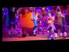 -CGV星星影城(颐堤港ScreenX店)