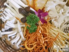 -云尊府云南菜·蒸汽石锅鱼(学清路店)