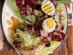 低卡藜麦配溏心蛋沙拉-凯撒城堡西餐厅(颐和国际店)