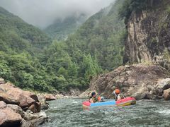 -仙人谷漂流景区