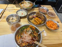 -柳州肥姨妈大骨螺蛳粉(曹路店)