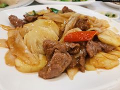 紫萝炒牛肉-文记壹心鸡(宝华路店)